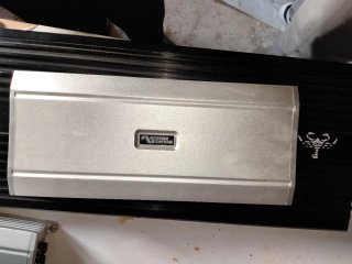 Amplificador Negro
