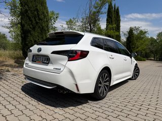 Toyota Corolla 2.0 180H STYLE E-CVT TOURING SPORT
