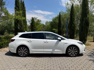 Toyota Corolla 2.0 180H STYLE E-CVT TOURING SPORT