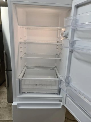 Nevera Indesit A+++ Blanca