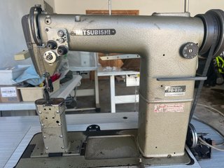 Máquina de coser Mitsubishi PB-820.