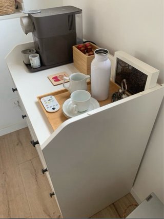 Cómoda Ikea HAUGA blanca y madera