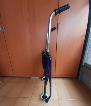 Andador geriátrico