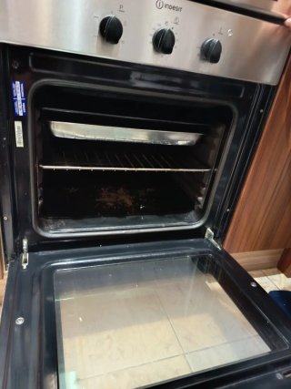 Vitrocerámica y horno Indesit