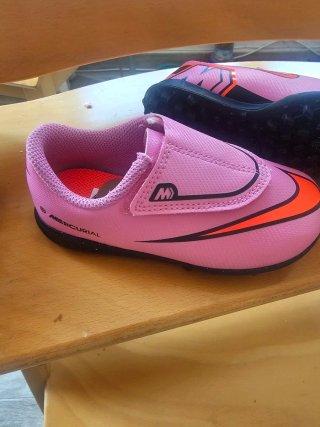 Zapatillas Fútbol Nike Talla 25 Niño