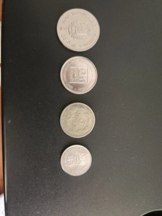 Lote 5 monedas Plata Venezuela + regalo 4 monedas