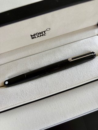 Pluma Montblanc Marc Newson Serie M