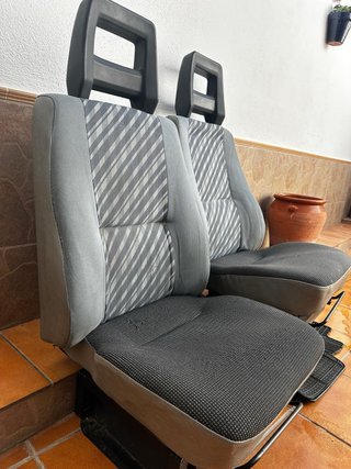 Asientos delanteros Ford Transit