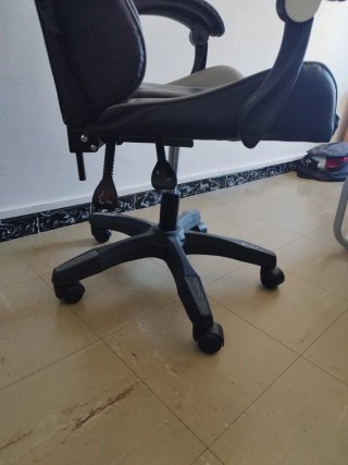 Silla Gaming Negra y Gris