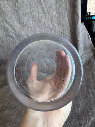 Vaso di vetro trasparente per fiori