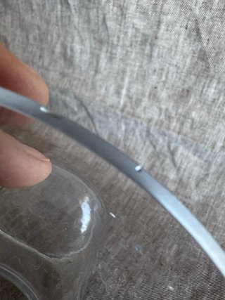 Vaso di vetro trasparente per fiori