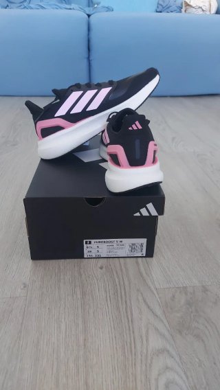 SIN ESTRENAR - Adidas Pureboost Negras talla 38
