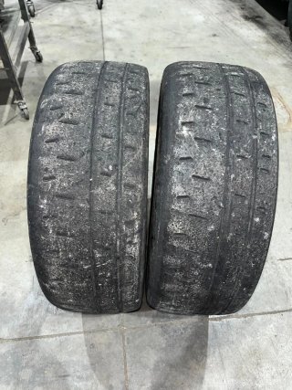 Neumáticos Pirelli RA5 16