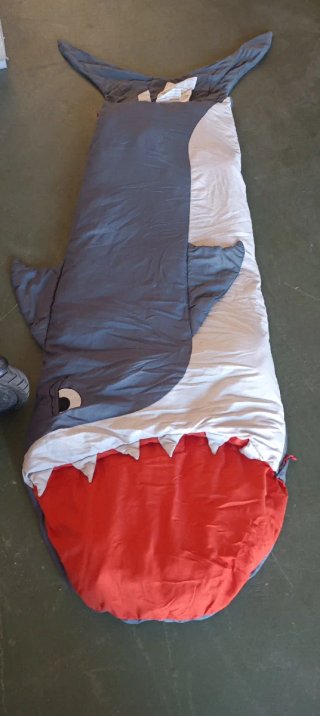 Saco de dormir tiburón