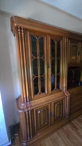 Armario madera maciza