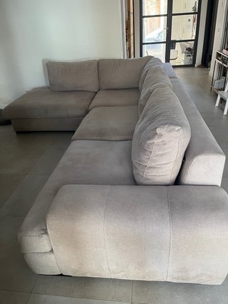 Divano Chaise Longue con la L sul lato destro
