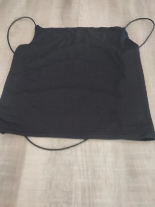 Conjunto Top Negro y Short Rojo