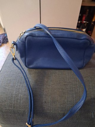 Borsetta donna pelle blu con tracollina
