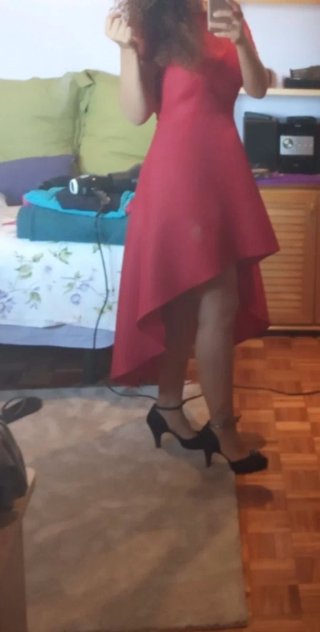 Vestido rojo con encaje