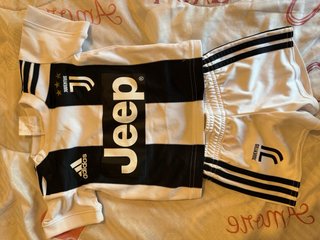 Completo Juventus 3/6 mesi