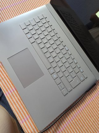 Microsoft Surface Book 2