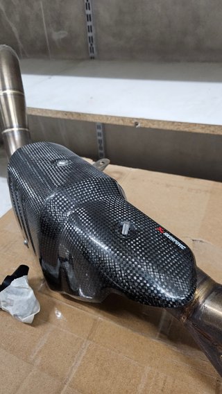 Escape Akrapovic Racing Line titanium, Yamaha R7