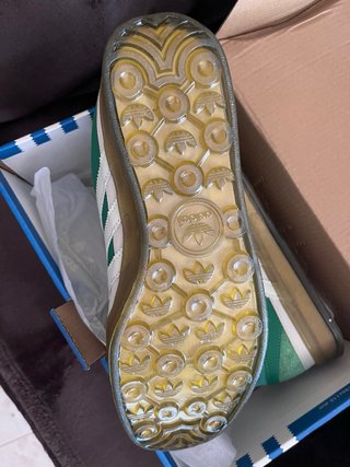Zapatillas Adidas Verdes y Blancas