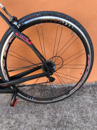 Bicicleta Specialized Roubaix SL4 Sport, talla 58.