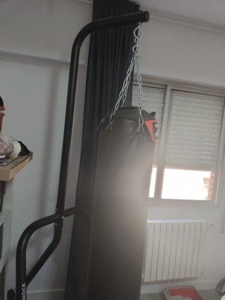 Saco de boxeo con soporte