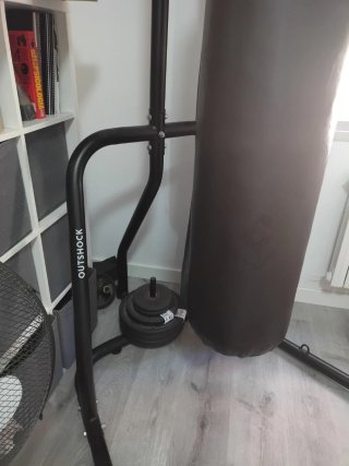 Saco de boxeo con soporte