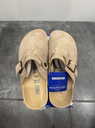 Birkenstock Boston Beige Talla 42 Nuevas, sin usar