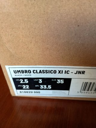 Bambas fútbol Umbro niño negras