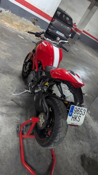 Ducati Monster 1100 EVO