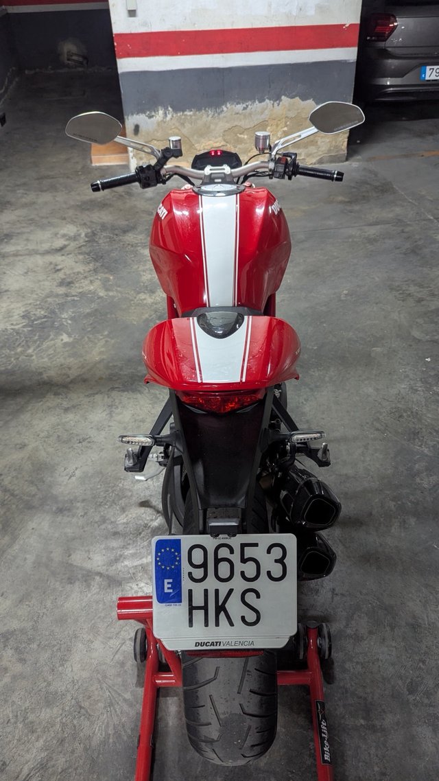 Ducati Monster 1100 EVO
