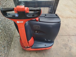 Apilador Linde L12