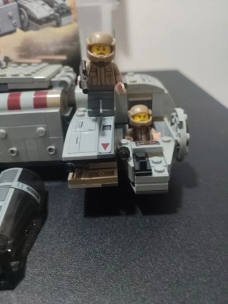 Lego Star Wars Nave Resistencia 75140