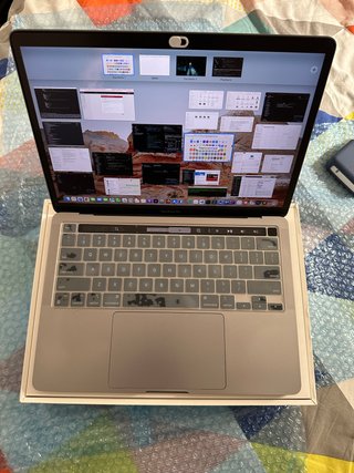 MacBook Pro 13 M2 2023 24GB RAM 1TB SSD
