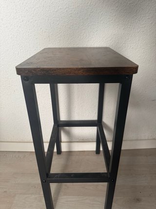 Mesa alta roble industrial con 2 taburetes