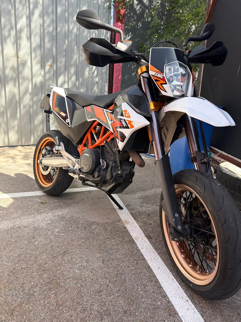 KTM 690 SMC R 2017 Supermotard