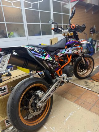 KTM 690 SMC R 2017 Supermotard