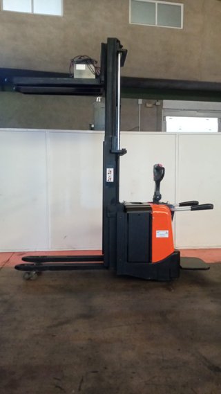 Apilador BT 1.600 Kg - Ocasión