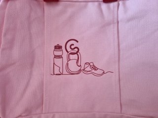 Bolsa de deporte rosa con diseño