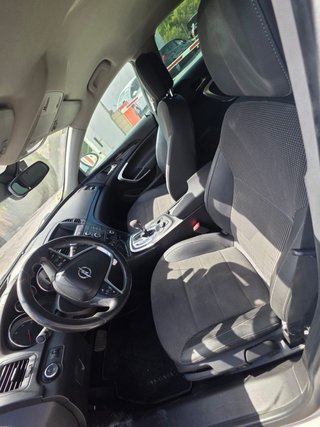Opel Insignia 2011