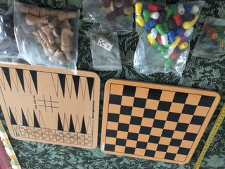 Maletín Metálico con Juegos de Mesa