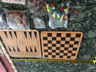 Maletín Metálico con Juegos de Mesa