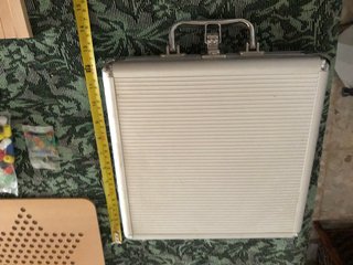 Maletín Metálico con Juegos de Mesa