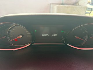 Peugeot 308 2016 (como nuevo)