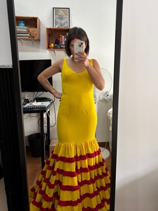 Traje Flamenca Amarillo y Rojo