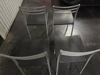Juego de 4 sillas metálicas