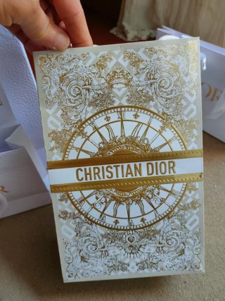 Bolsas de regalo Dior blancas y doradas